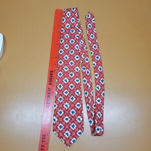 Bentley Cravats Mens Silk Necktie Red Geometric Floral Lattice Made in USA 21686
